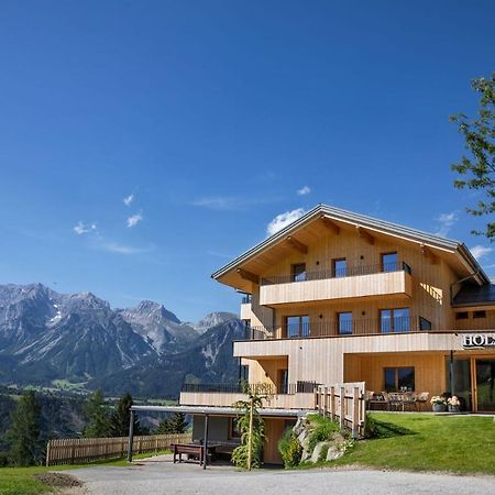 Holzhackerin - The Charming Haus Am Berg Aparthotel Schladming Exterior photo
