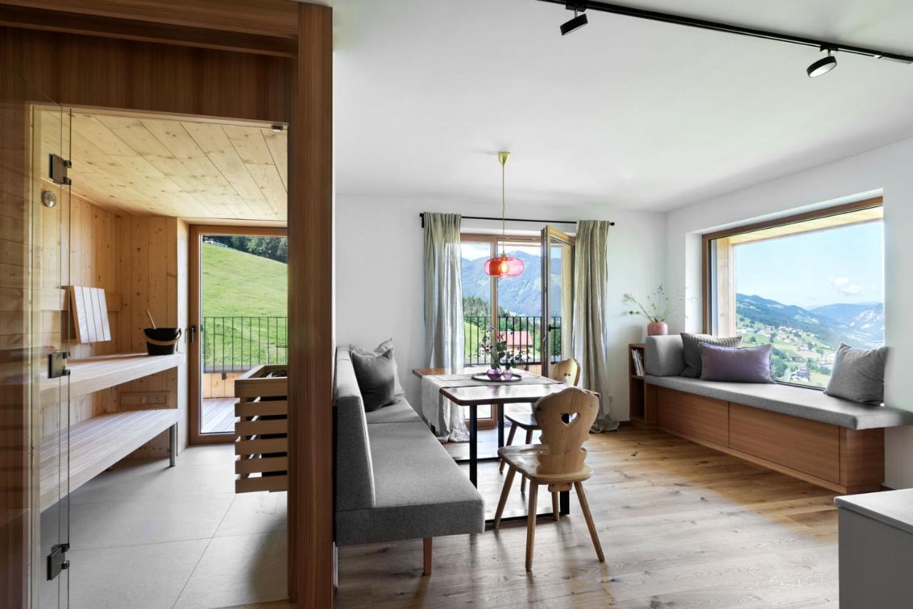 Holzhackerin - The Charming Haus Am Berg Aparthotel Schladming Exterior photo
